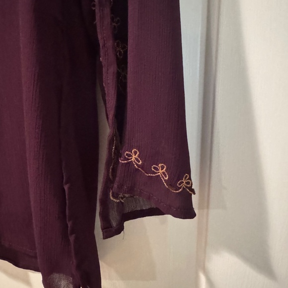 Burgundy floral embroidered long sleeve top - Picture 4 of 5
